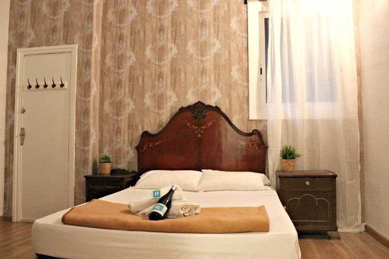 The Hipstel Paseo De Gracia Hostel Barcelona Ngoại thất bức ảnh