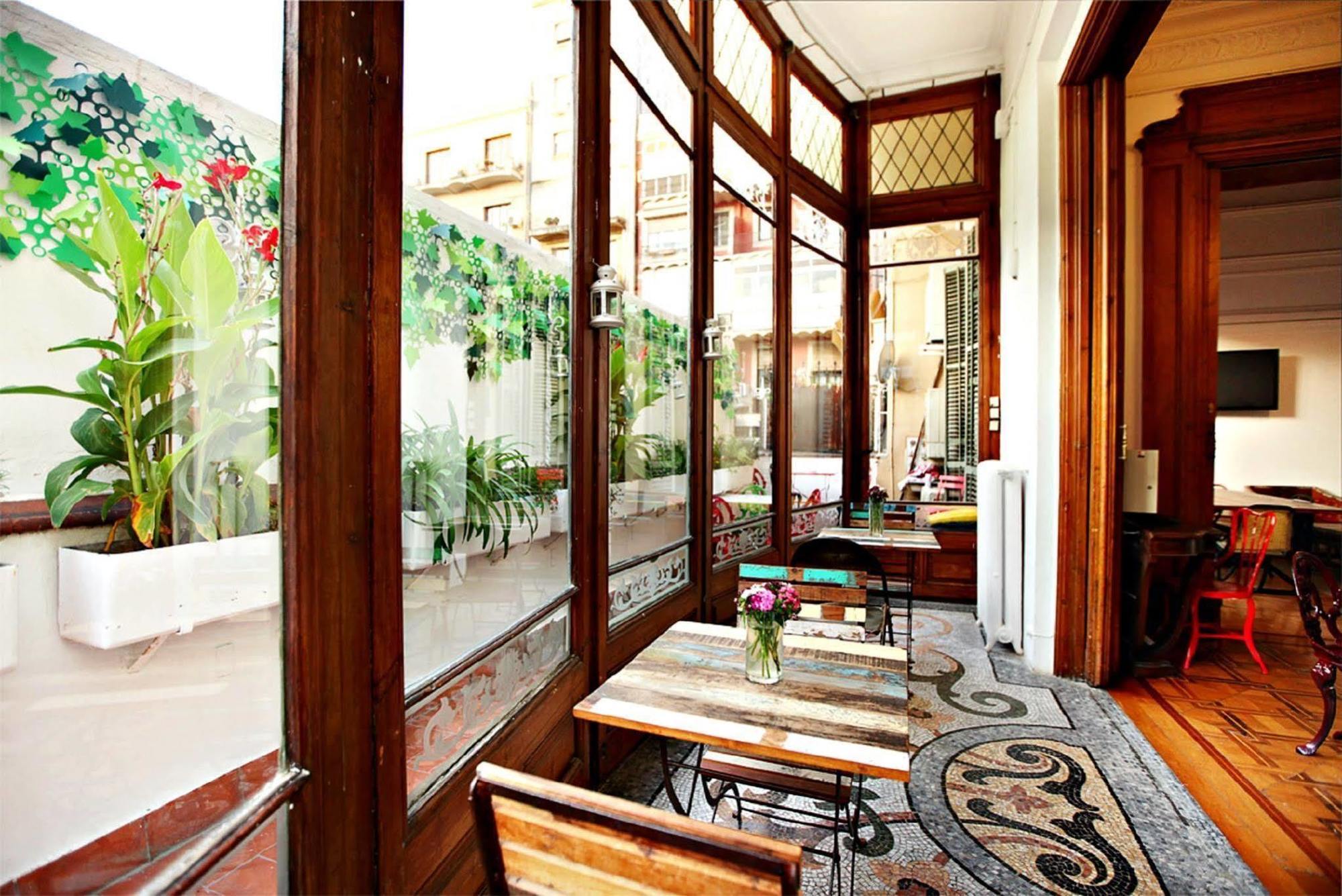 The Hipstel Paseo De Gracia Hostel Barcelona Ngoại thất bức ảnh